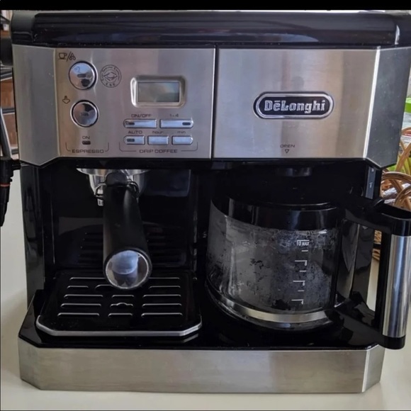 🏠•DELONGHI Espresso/Coffee Machine - Picture 5 of 12